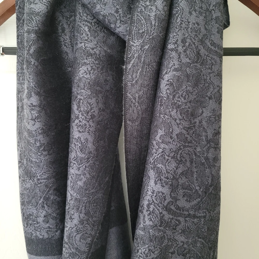 Reisbach Germany Paisley Design Scarf, Fringe, 28 X 72, NO.ONE JEANS Shop NEW